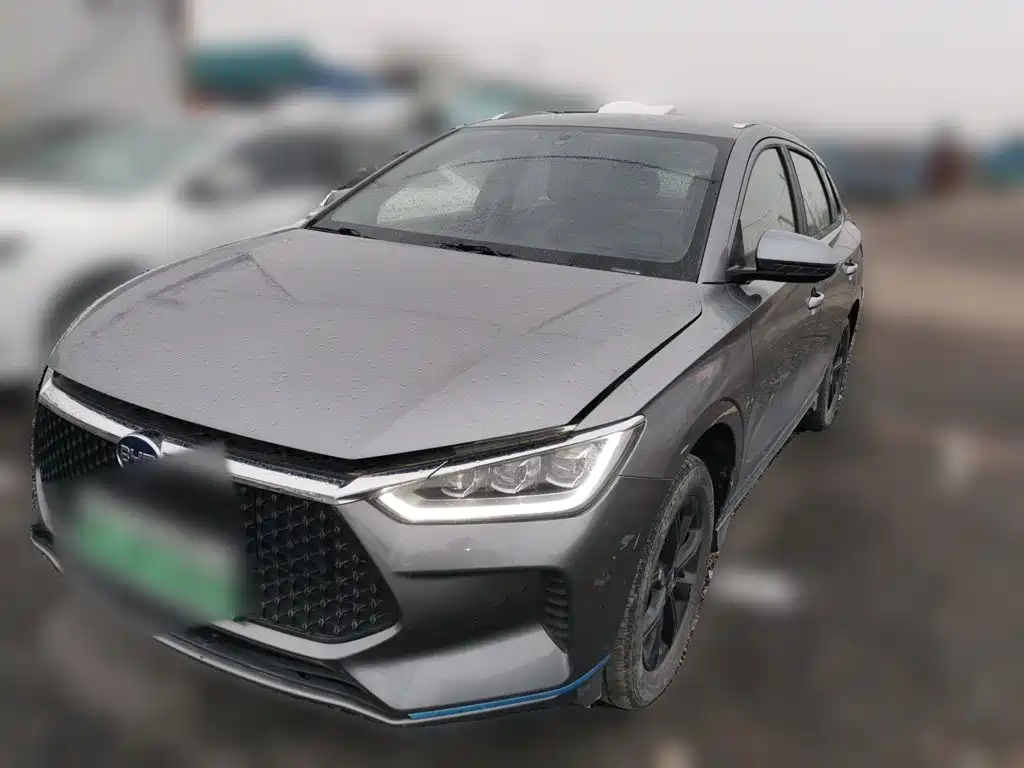 BYD e2