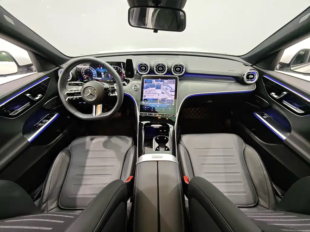 Mercedes-Benz C-Class — миниатюра 6
