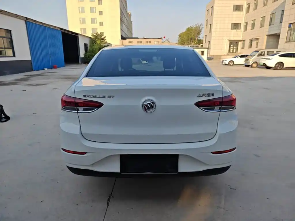 Buick Excelle — миниатюра 6