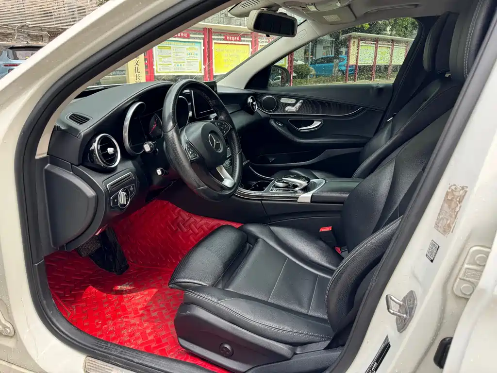 MERCEDES-BENZ C CLASS