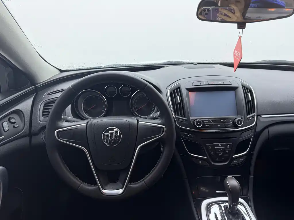 Buick Regal — миниатюра 13