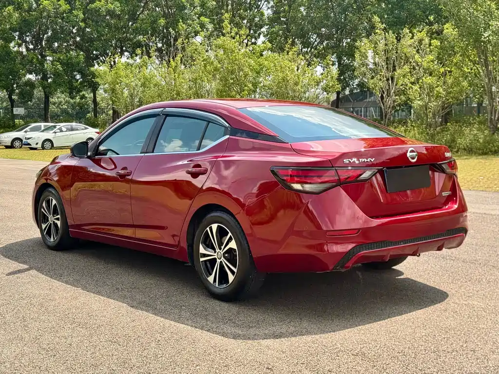 Nissan Sylphy — миниатюра 7