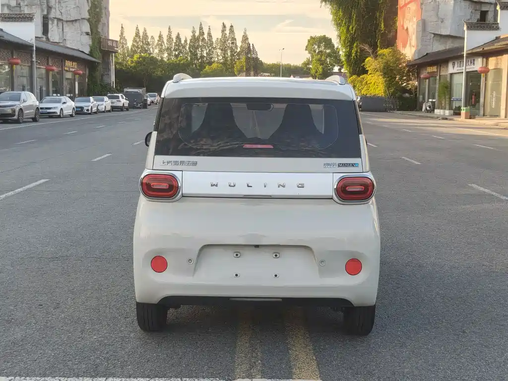 Wuling MINIEV — миниатюра 12