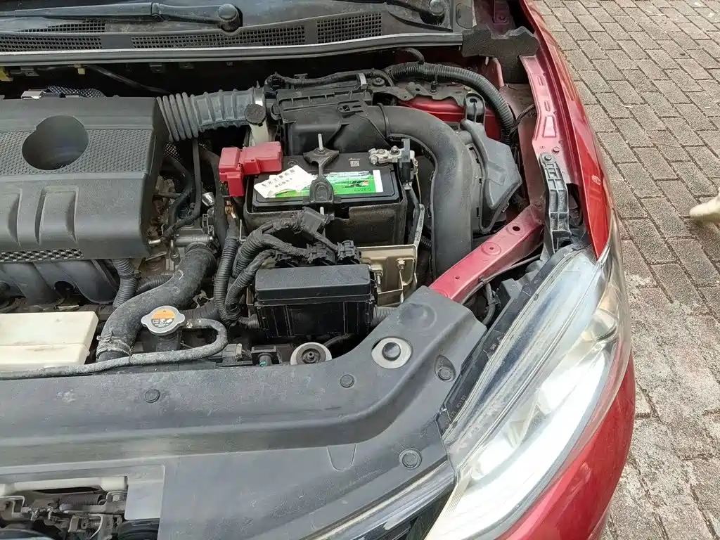 Nissan Tiida — миниатюра 21