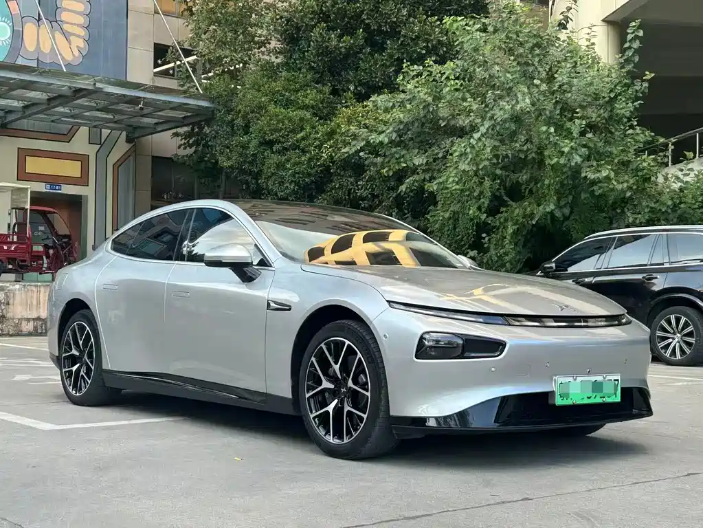 XPeng P7 — миниатюра 3