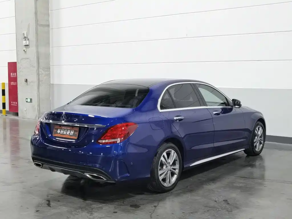 Mercedes-Benz C-Class — миниатюра 2