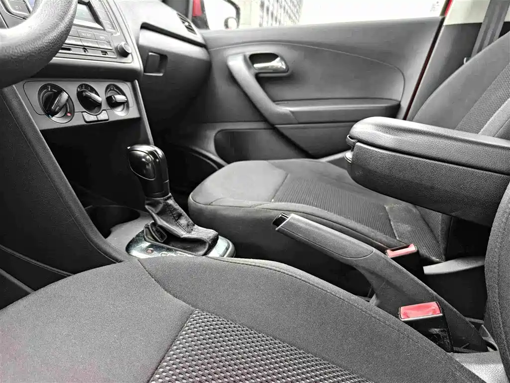 Volkswagen Polo — миниатюра 13