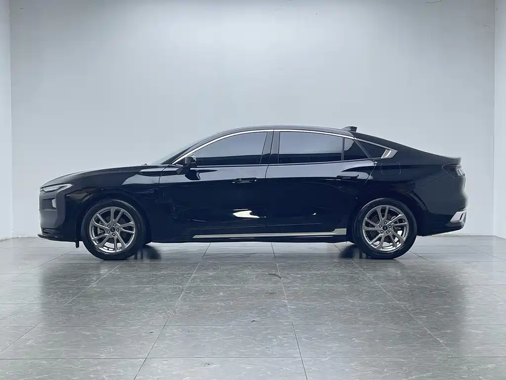 Ford Mondeo — миниатюра 8