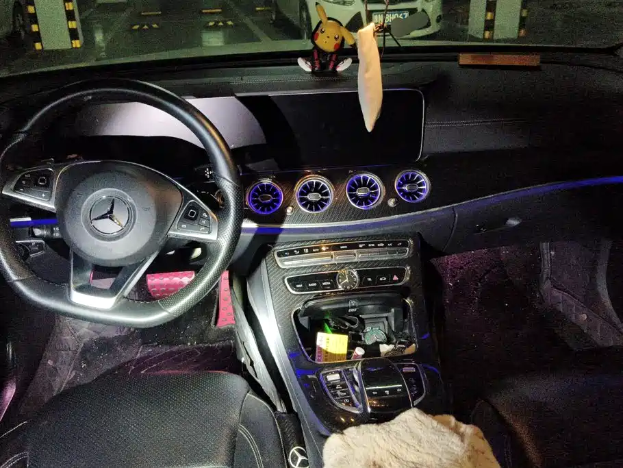 Mercedes-Benz E-Class — миниатюра 12