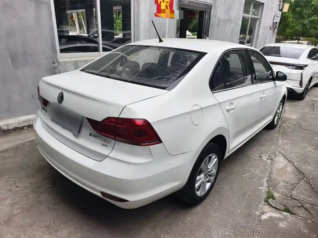 Volkswagen Santana — миниатюра 7