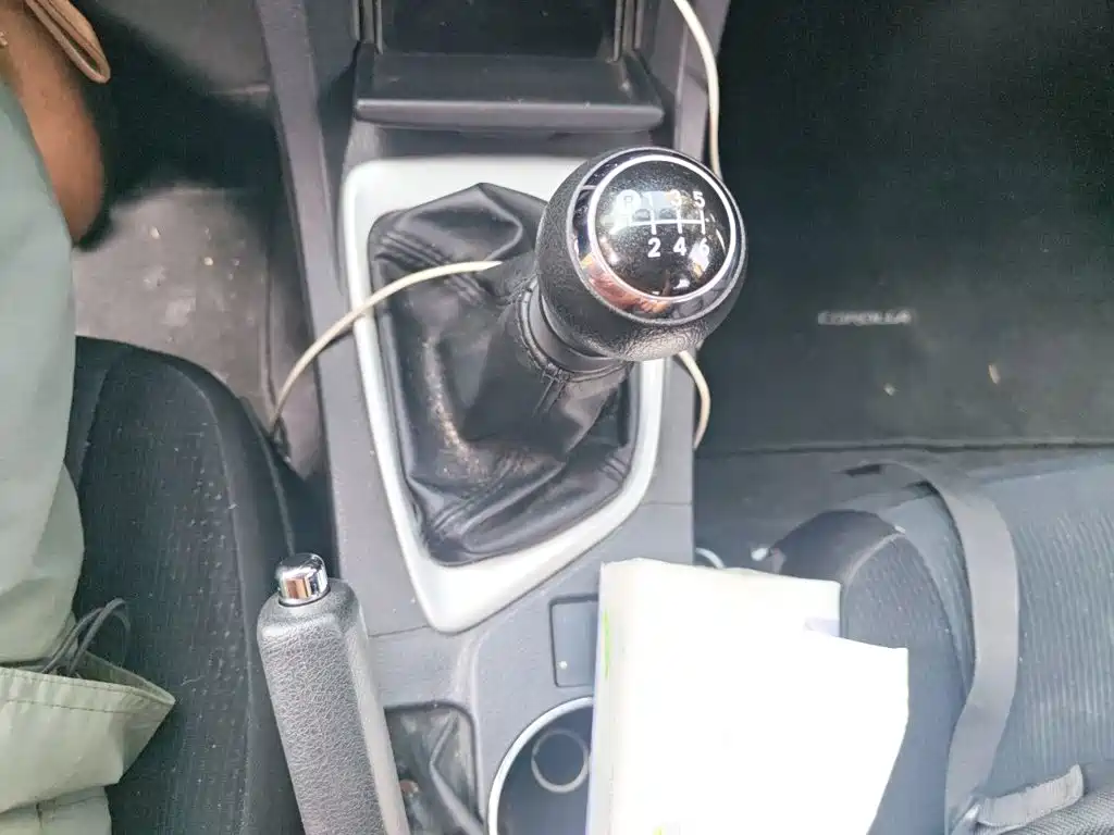 Toyota Corolla — миниатюра 10