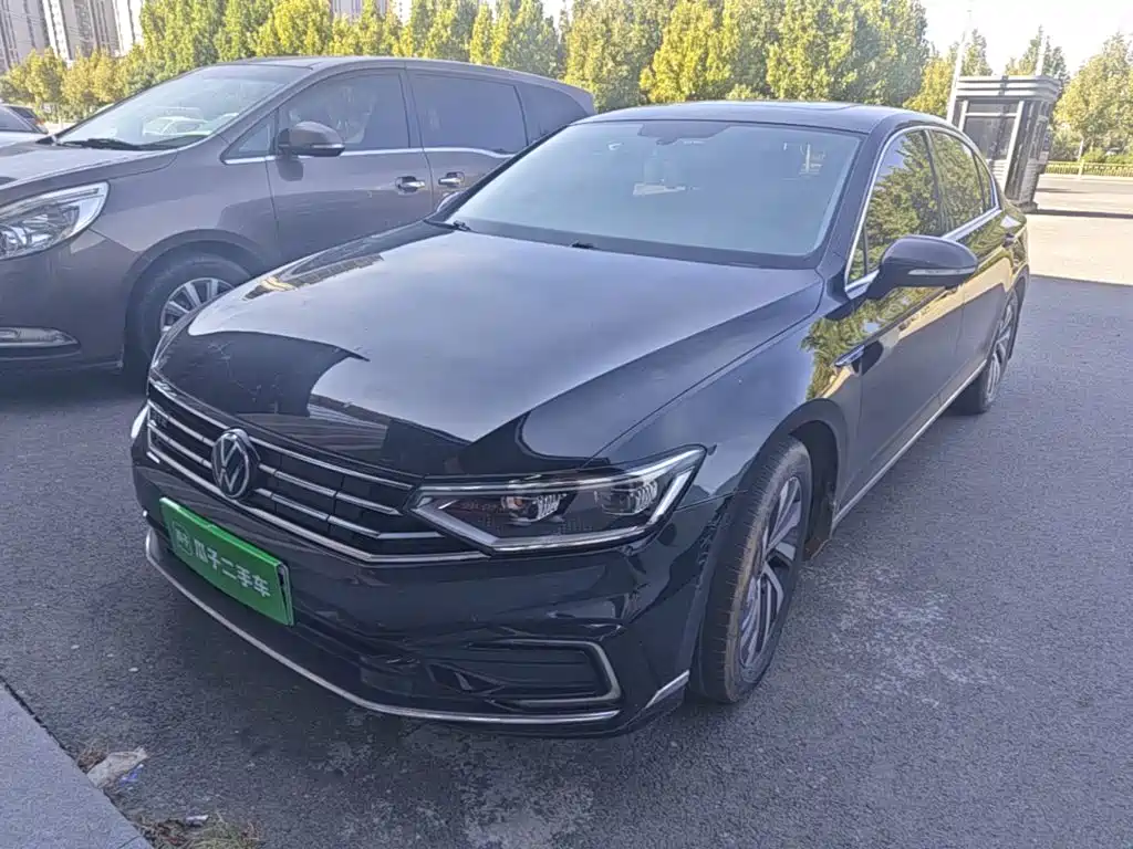 Volkswagen Magotan PHEV — миниатюра 2