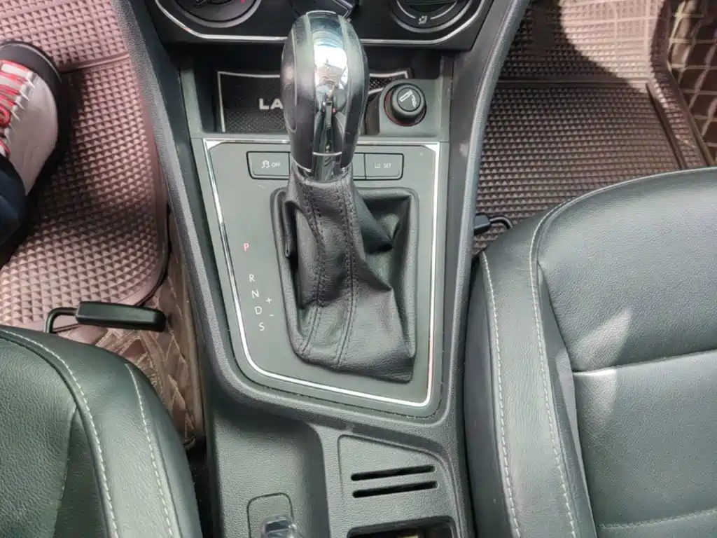 Volkswagen Lavida — миниатюра 14
