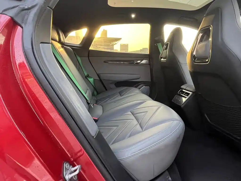 ZEEKR EXTREME KRYPTON 001