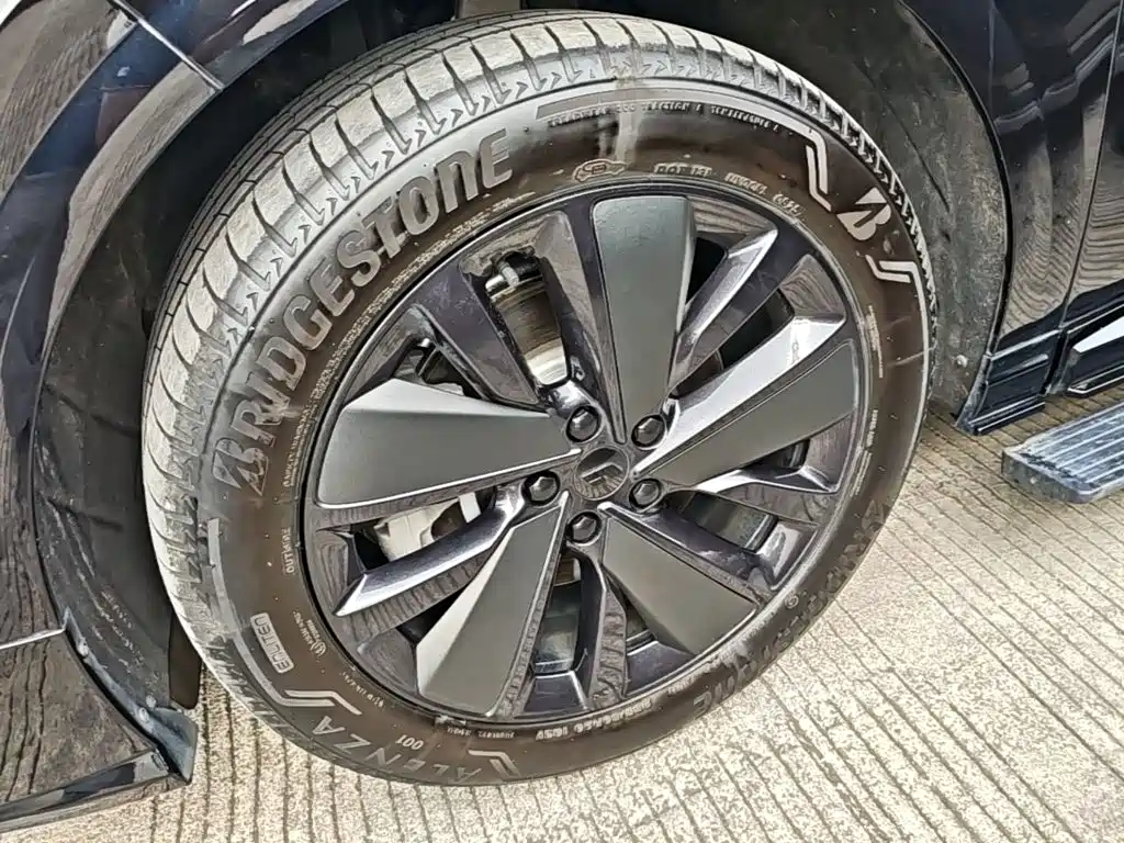 Li Auto Li L6 — миниатюра 23