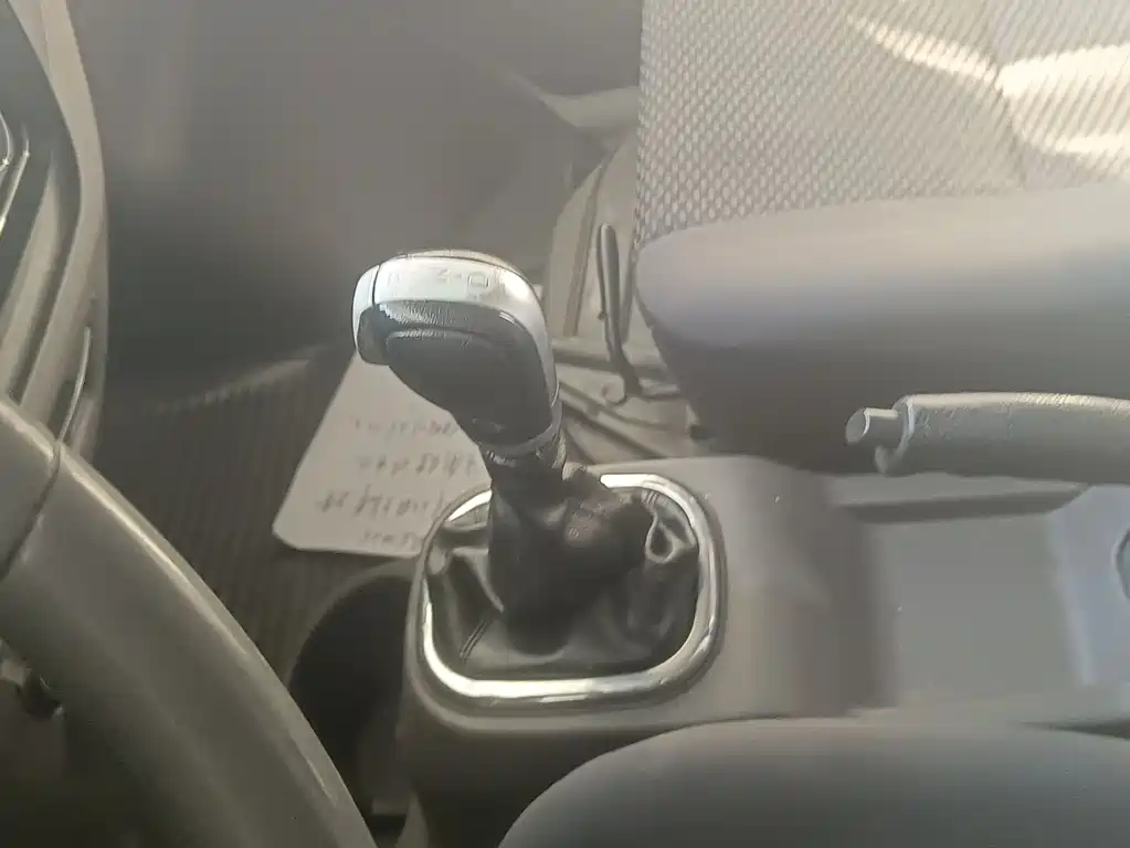 DONGFENG YUFENG EM26