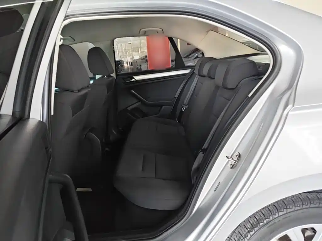 Volkswagen Bora — миниатюра 17