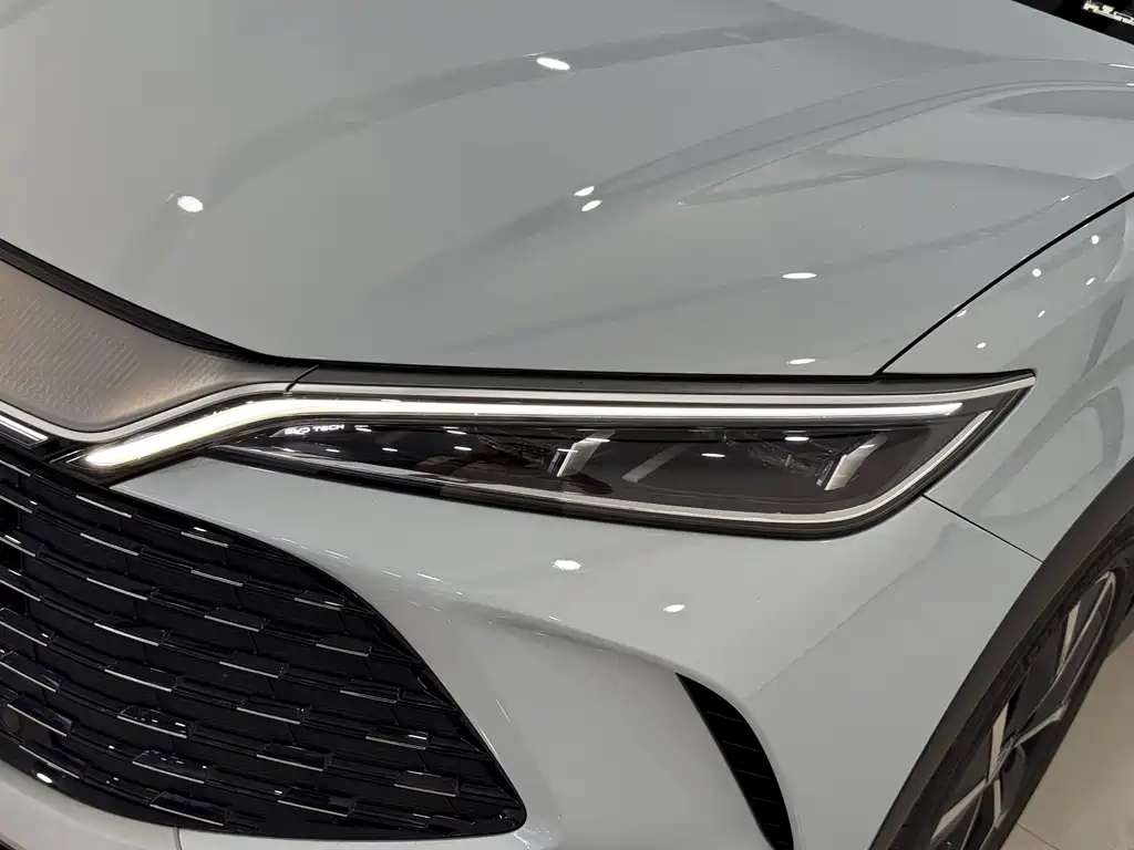 BYD L DM-i — миниатюра 3