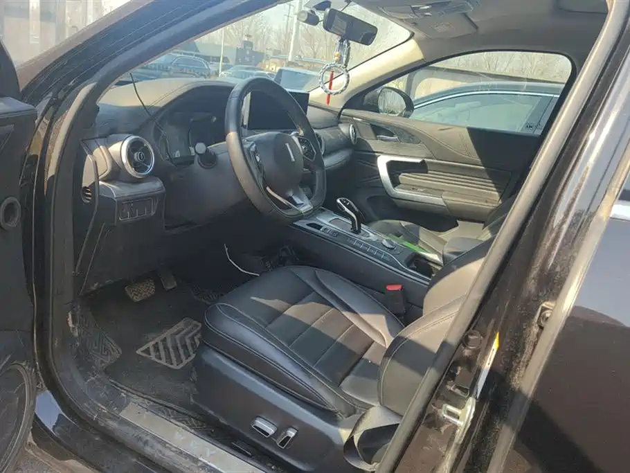 WEI PAI WEI BRAND VV5