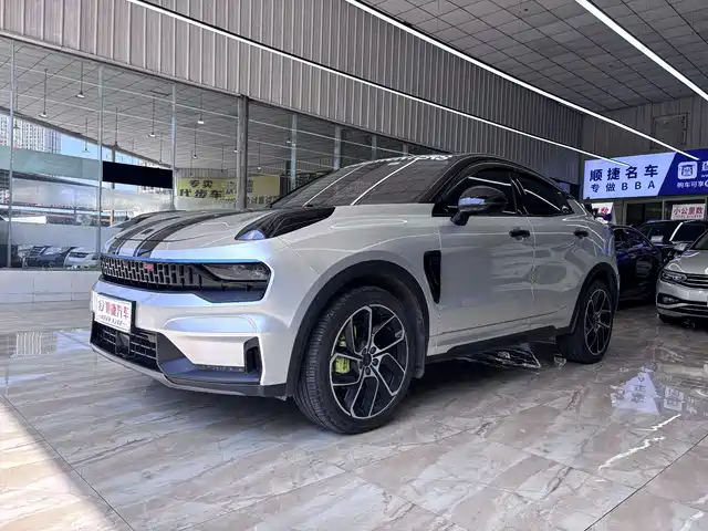 2021 Lynk & Co 05