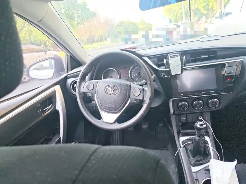 Toyota Corolla — миниатюра 6
