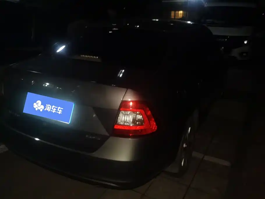 Skoda Rapid — миниатюра 3