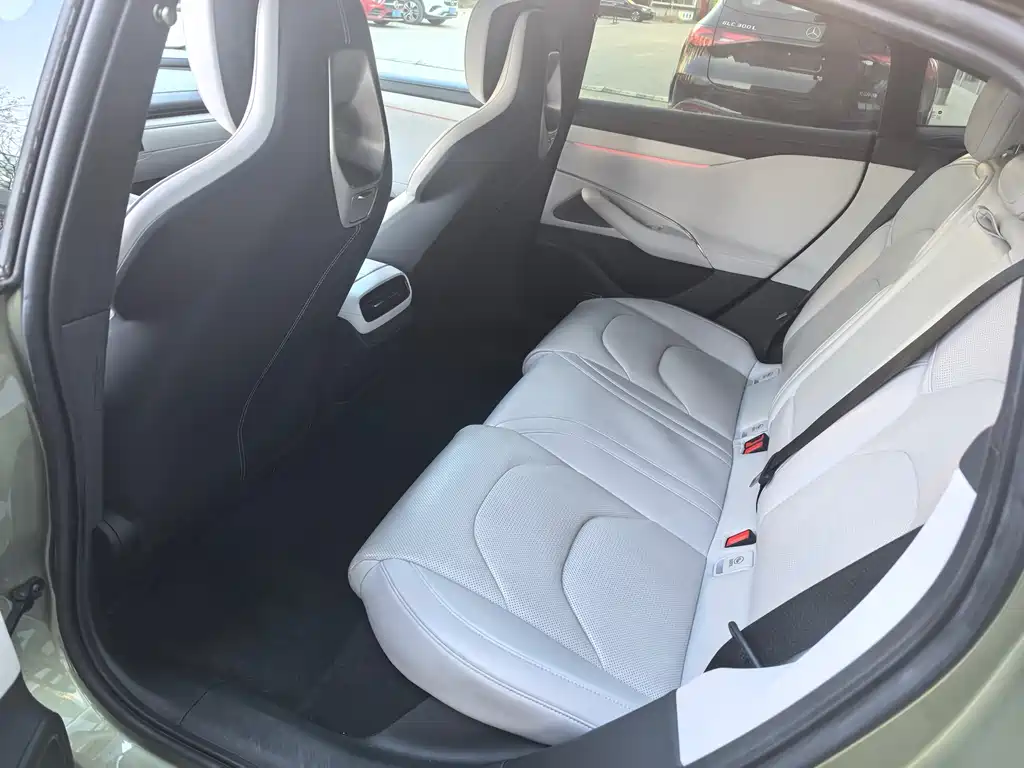 XIAOMI CAR XIAOMI SU7