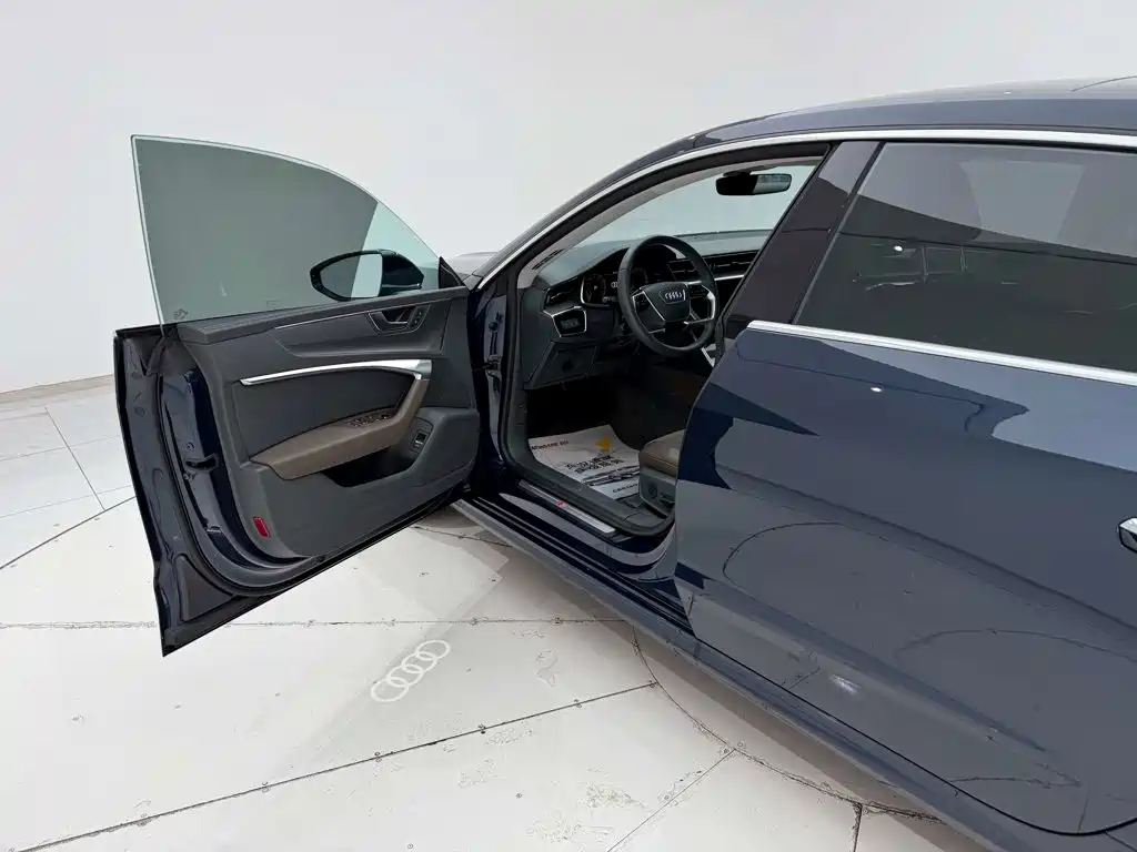 Audi A7L — миниатюра 26