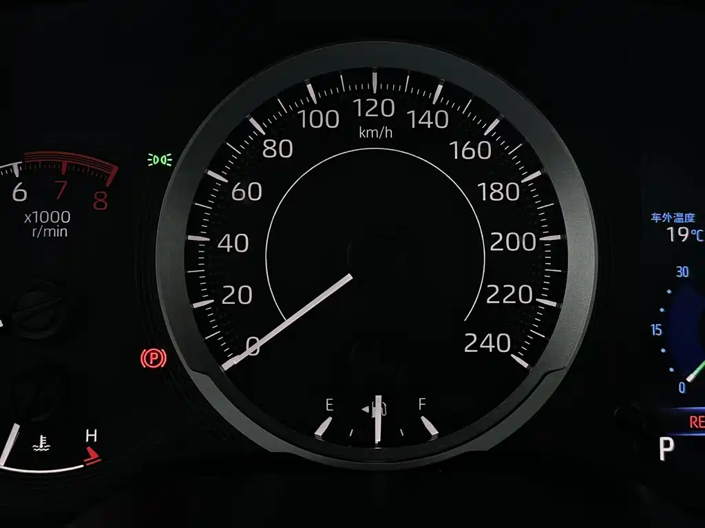 Toyota Corolla — миниатюра 13