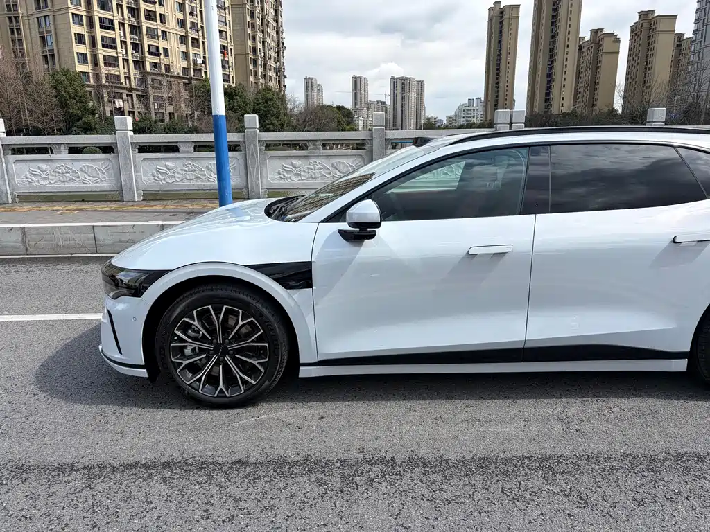 ZEEKR EXTREME KRYPTON 007GT