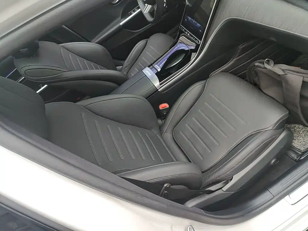 Mercedes-Benz C-Class — миниатюра 25