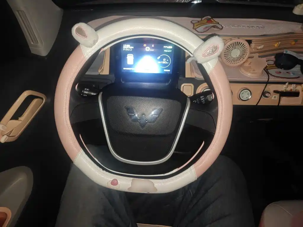 Wuling MINIEV — миниатюра 6