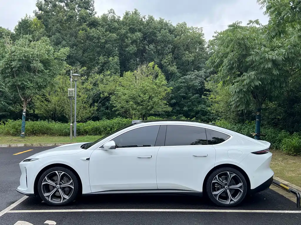 NIO ET5 — миниатюра 4