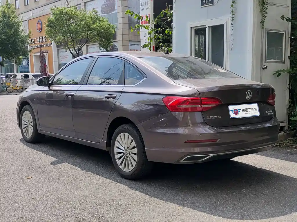 Volkswagen Lavida — миниатюра 4