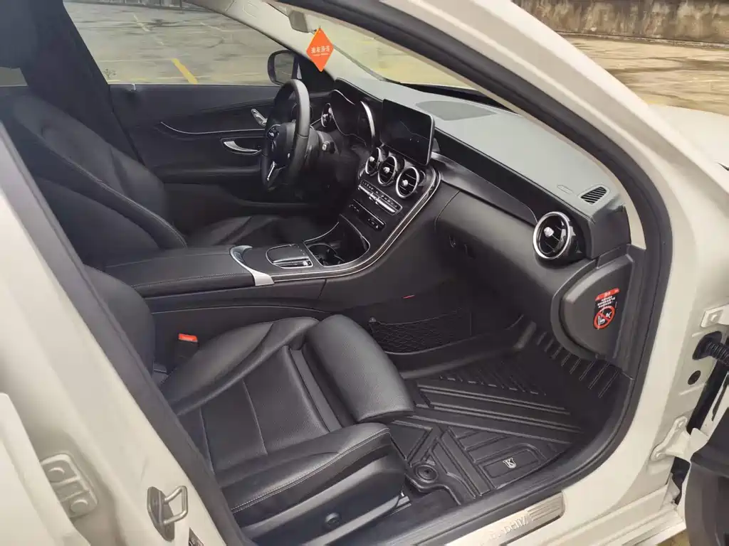 Mercedes-Benz C-Class — миниатюра 20