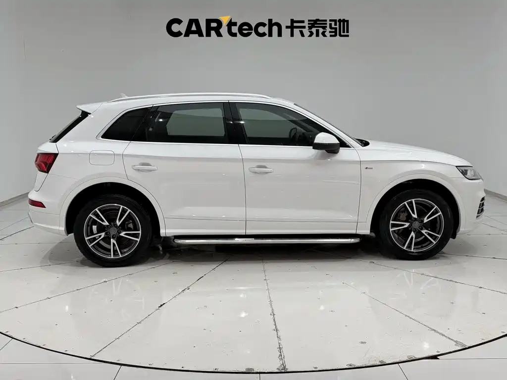 Audi Q5L — миниатюра 4