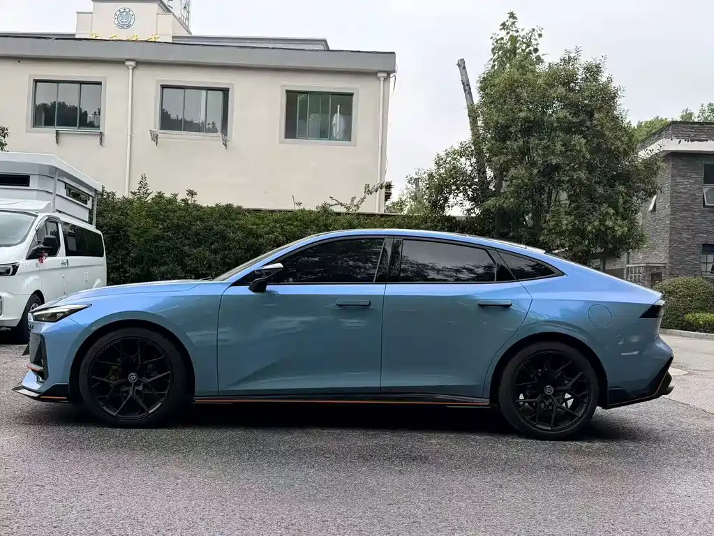 Changan UNI-V — миниатюра 3