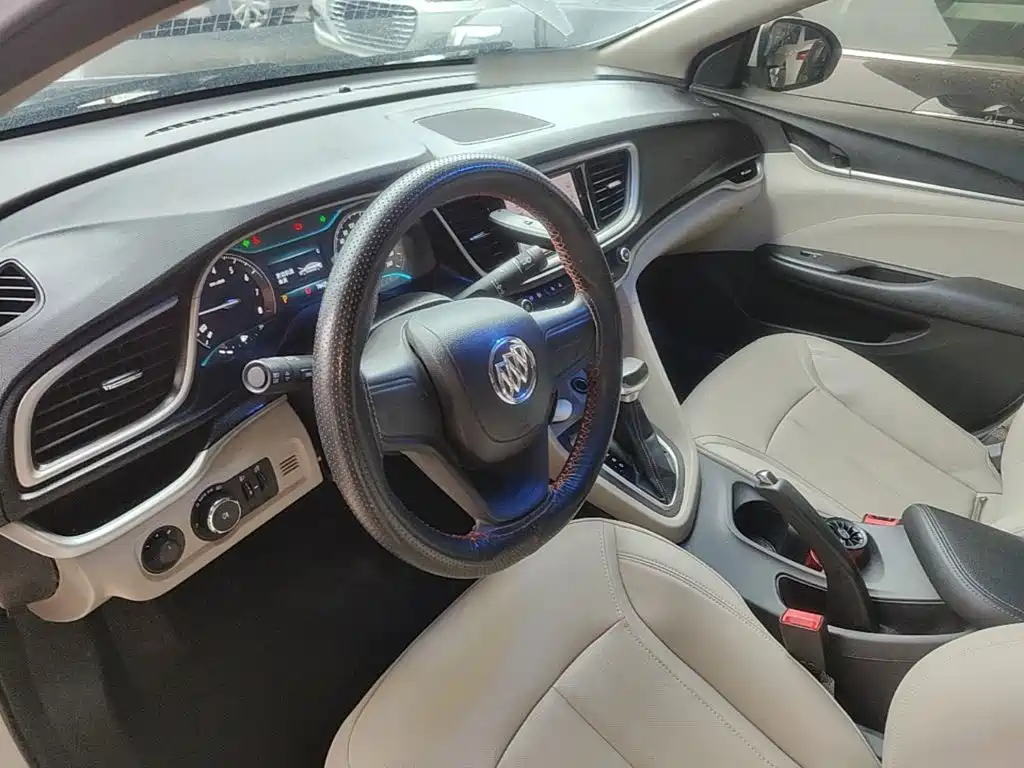 Buick Excelle — миниатюра 11