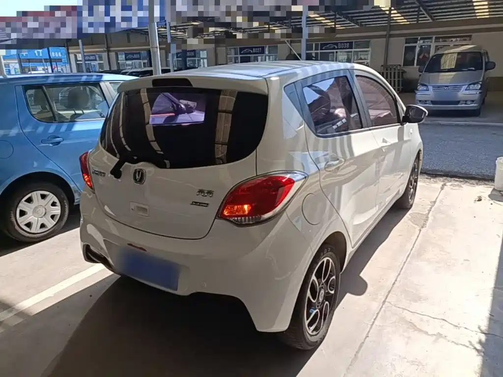 Changan BenBen — миниатюра 7