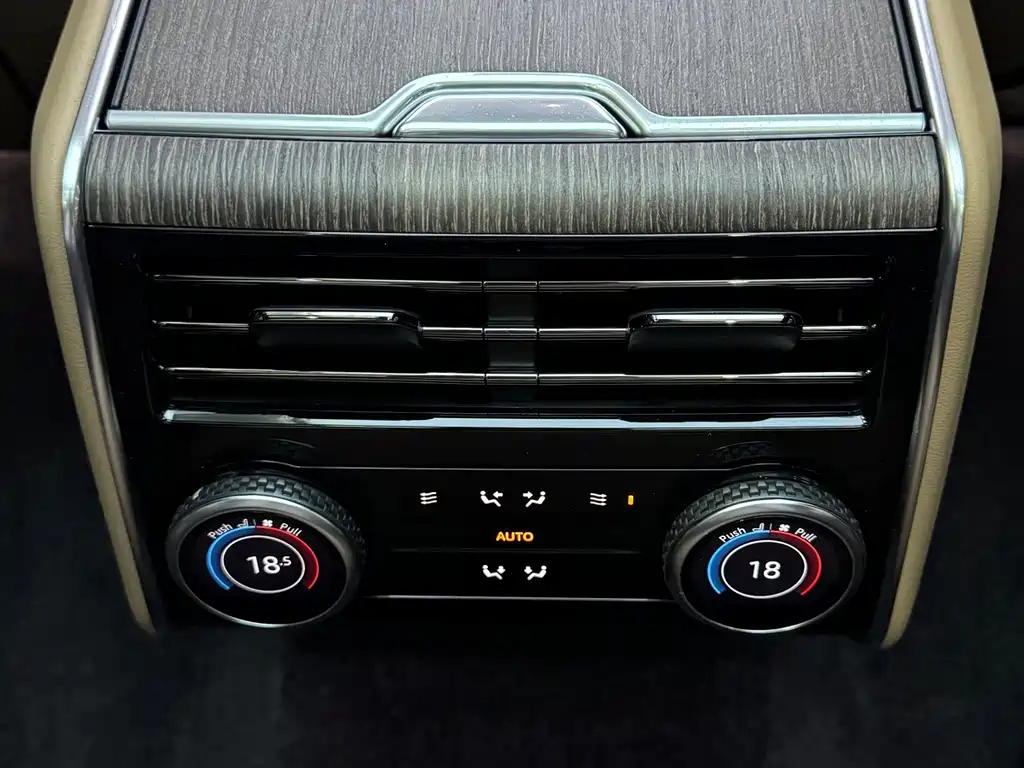 Land Rover Range Rover — миниатюра 15