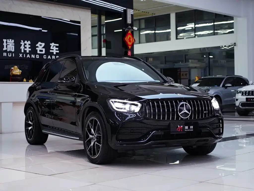 MERCEDES-BENZ GLC AMG