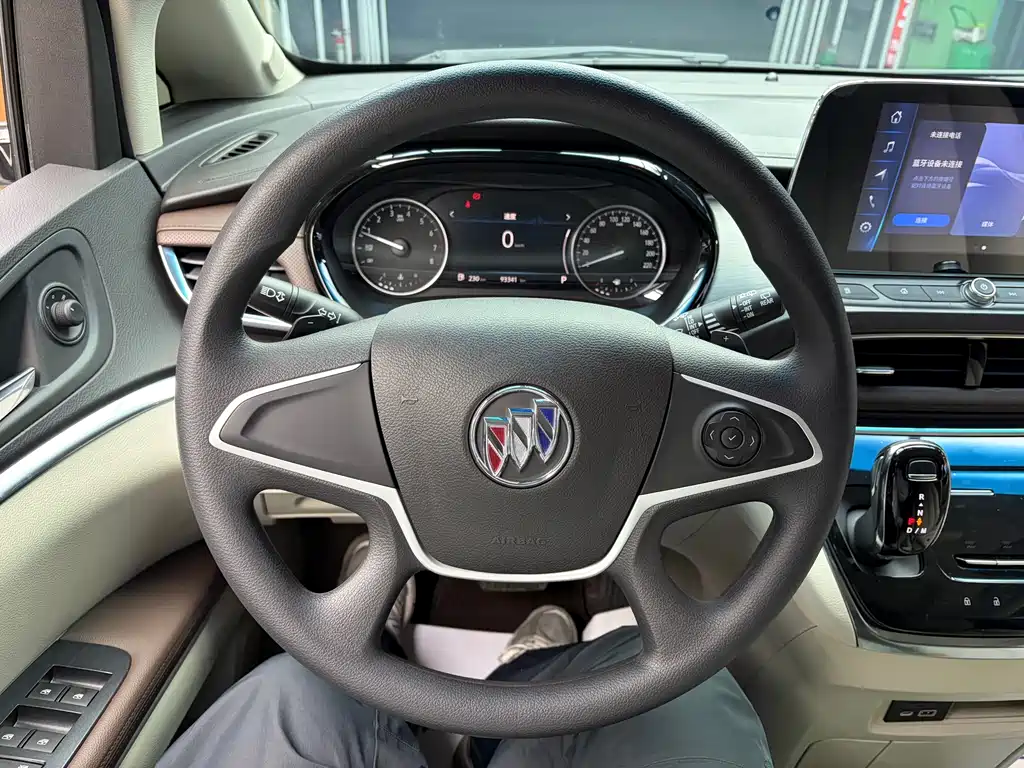 Buick GL8 — миниатюра 11
