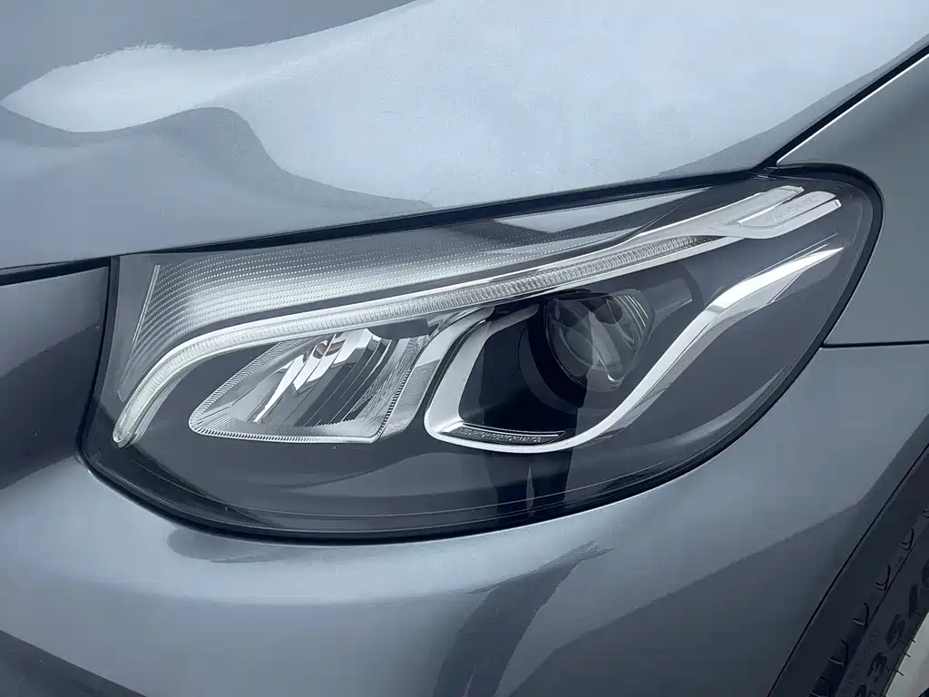 Mercedes-Benz GLC — миниатюра 9