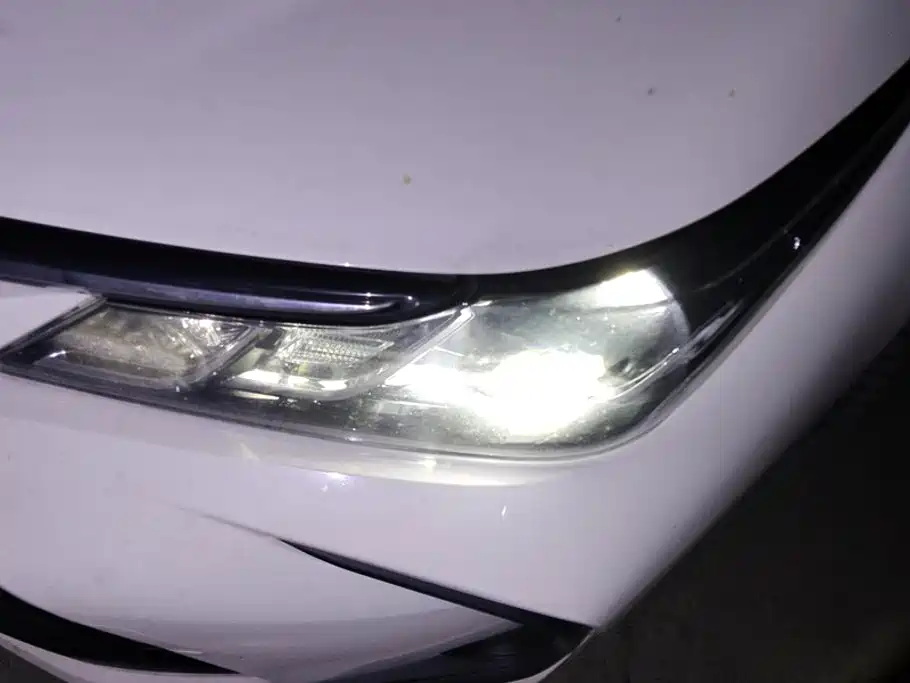 Toyota Corolla — миниатюра 5