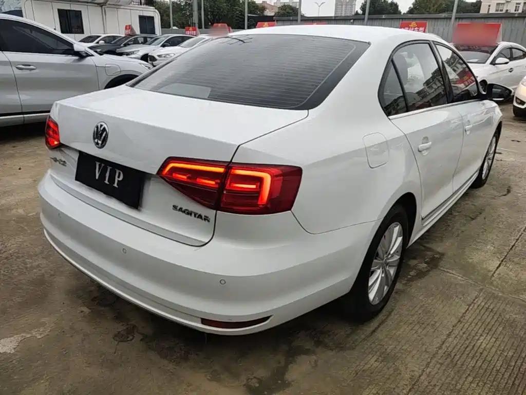 Volkswagen Sagitar — миниатюра 8
