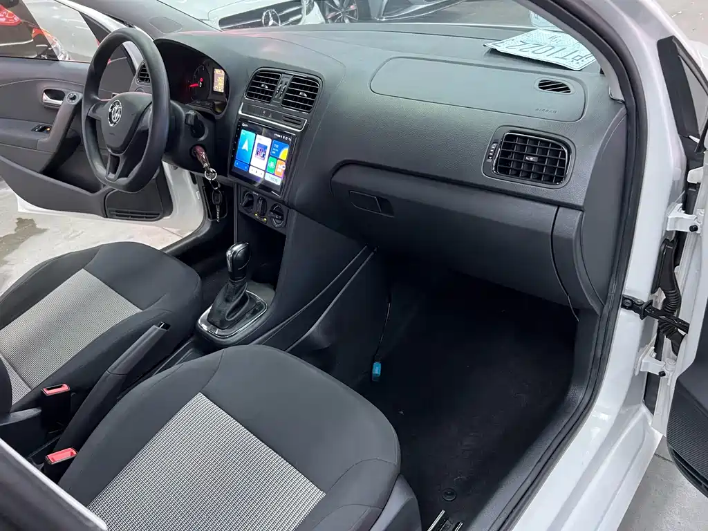 Volkswagen Polo — миниатюра 9
