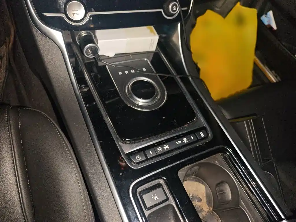 Jaguar XEL — миниатюра 7