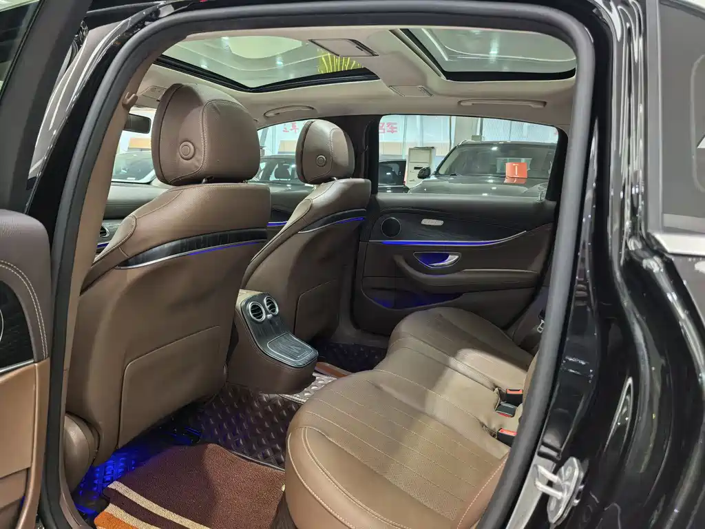 MERCEDES-BENZ E CLASS