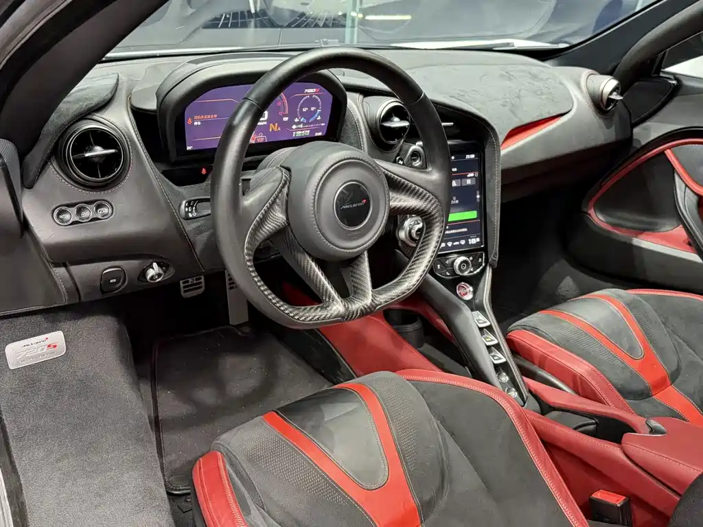 McLaren 720S — миниатюра 6