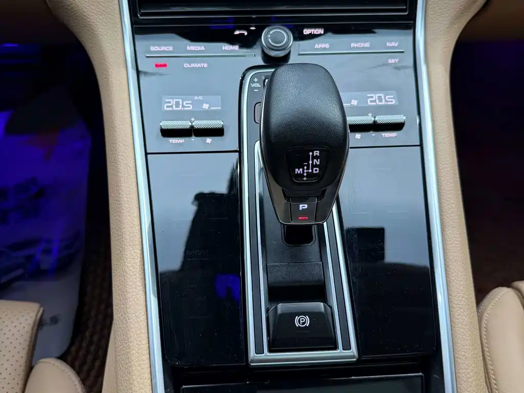 Porsche Panamera — миниатюра 20